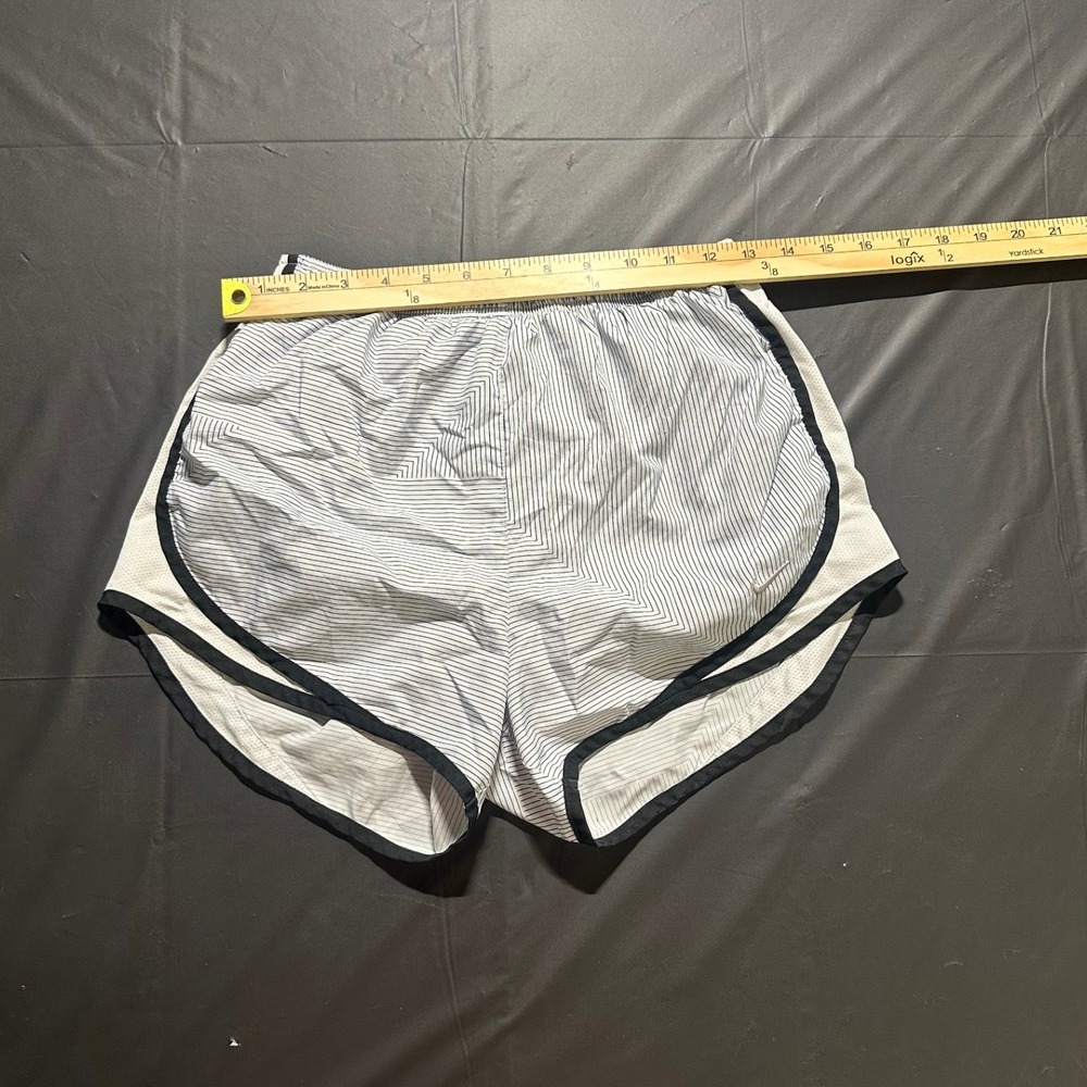 Nike Dri-FIT Tempo Running Shorts Womens Small White Navy Pinstripe Athletic